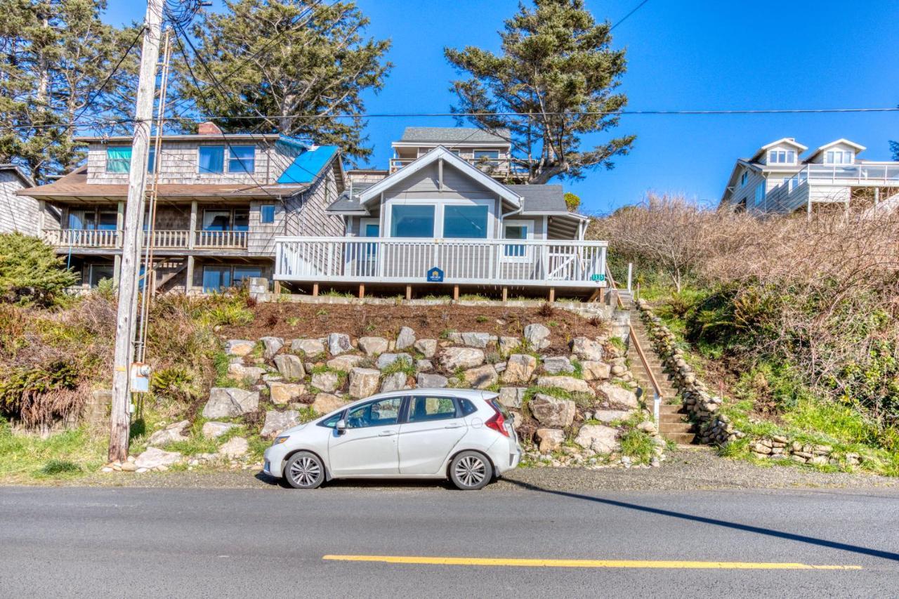 Oceanside Beach Bungalow Holiday home